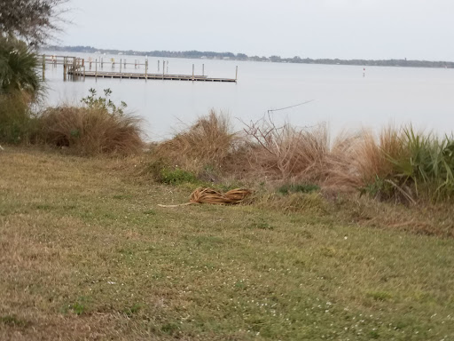 Seafood Restaurant «Grills Riverside Seafood Deck & Tiki Bar», reviews and photos, 6075 N US Hwy 1, Melbourne, FL 32940, USA