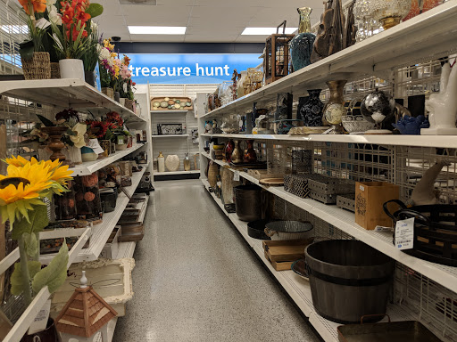 Clothing Store «Ross Dress for Less», reviews and photos, 2505 NW Federal Hwy, Stuart, FL 34994, USA