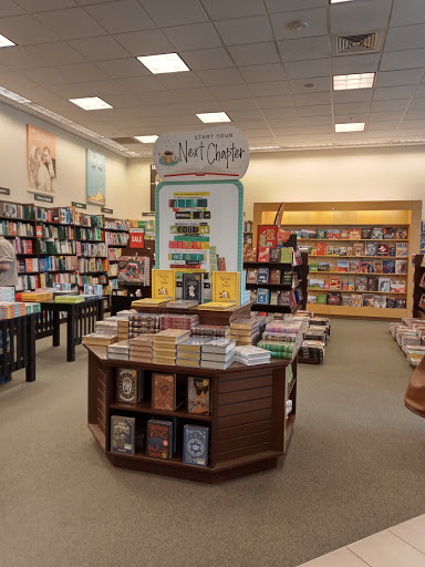 Book Store «Barnes & Noble», reviews and photos, 6510 N Illinois St, Fairview Heights, IL 62208, USA