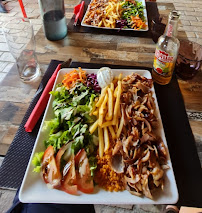 Plats et boissons du Restaurant turc L'anatolie Kebab à Lisle-sur-Tarn - n°5