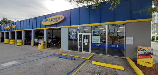 Tire Shop «Goodyear Auto Service Center», reviews and photos, 3690 Bird Rd, Coral Gables, FL 33133, USA