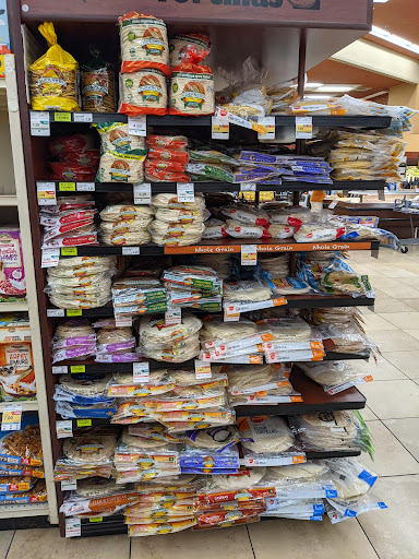 Grocery Store «Nugget Markets», reviews and photos, 5627 Paradise Dr, Corte Madera, CA 94925, USA