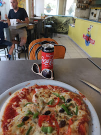 Plats et boissons du Pizzeria Mister Pizza à Cannes - n°16