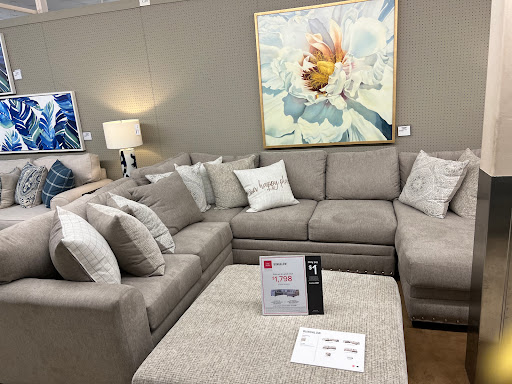 Furniture Store «Value City Furniture», reviews and photos, 790 Howe Ave, Cuyahoga Falls, OH 44221, USA