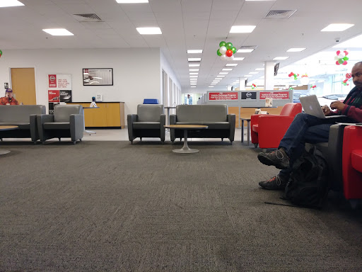 Car Dealer «BOMMARITO NISSAN WEST», reviews and photos, 14747 Manchester Rd, Ballwin, MO 63011, USA