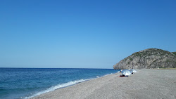 Foto von Murteris beach und die siedlung