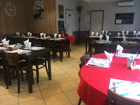 Atmosphère du Restaurant Café de L'Avenir à Limay - n°1