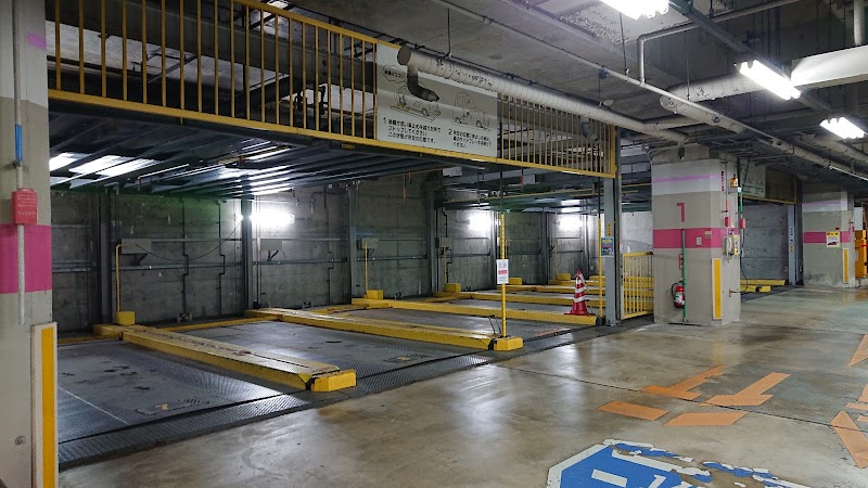 長岡市営 大手通り地下駐車場(入口)