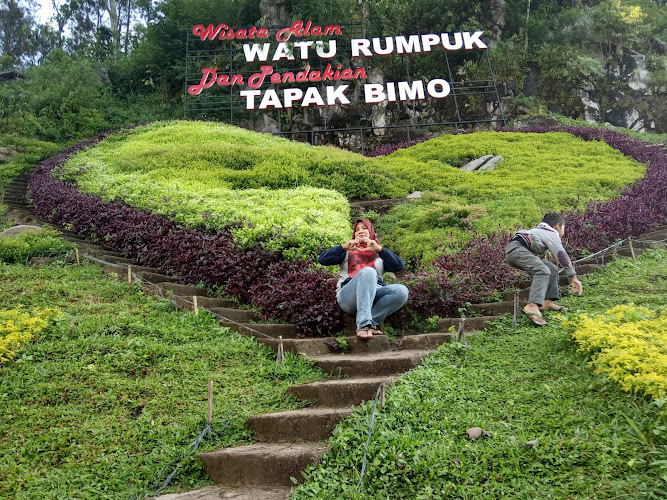 Wisata Watu Rumpuk