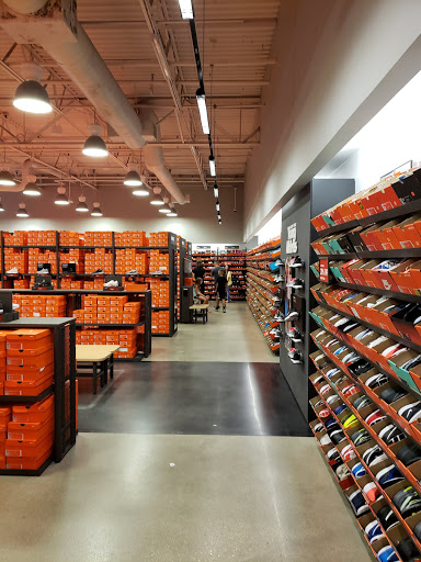 Clothing Store «Nike Factory Store», reviews and photos, 10801 Corkscrew Rd D-177, Estero, FL 33928, USA