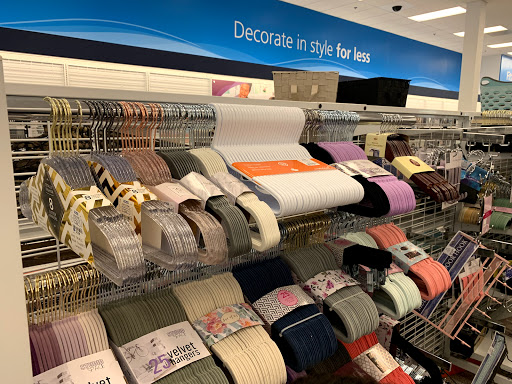Clothing Store «Ross Dress for Less», reviews and photos, 15301 Manchester Rd, Ballwin, MO 63011, USA