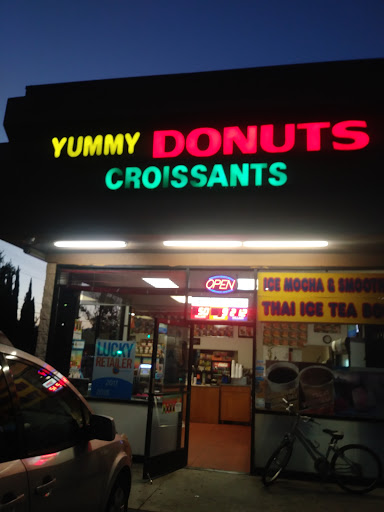 Donut Shop «Yummy Donuts», reviews and photos, 16156 San Fernando Mission Blvd, Granada Hills, CA 91344, USA