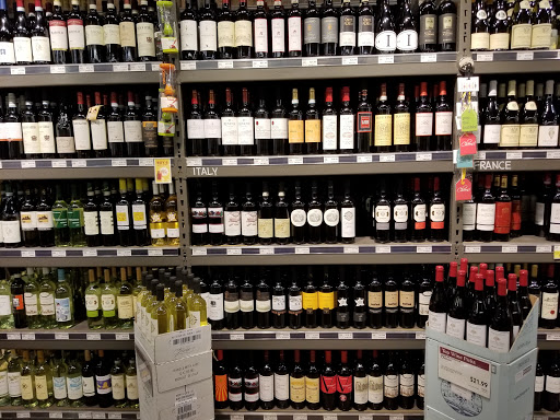 Grocery Store «Whole Foods Market», reviews and photos, 1800 Laskin Rd, Virginia Beach, VA 23454, USA