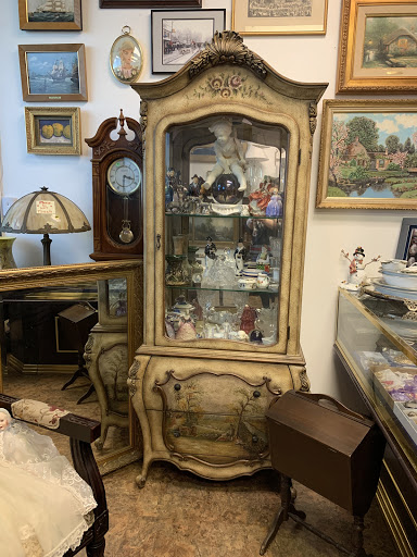 Antique Store «Elite Galleries», reviews and photos, 5517 US-19, New Port Richey, FL 34652, USA