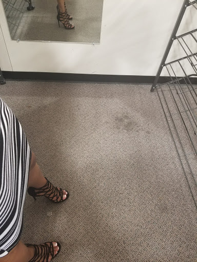 Shoe Store «DSW Designer Shoe Warehouse», reviews and photos, 314 Marketplace Mile, Plainfield, IN 46168, USA