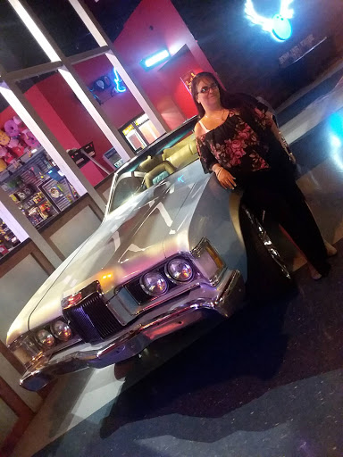 Bowling Alley «Brunswick Zone XL Brooklyn Park», reviews and photos, 7545 Brooklyn Blvd, Brooklyn Park, MN 55443, USA