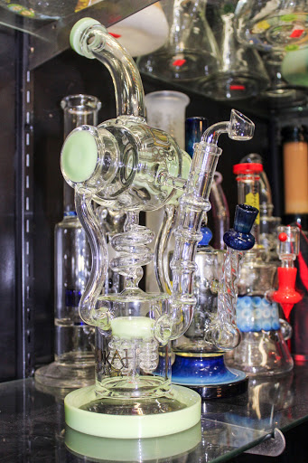 Tobacco Shop «Ace Tobacco Shop», reviews and photos, 2501 Lake Ave, Altadena, CA 91001, USA