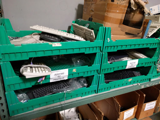 Electronics Store «WeirdStuff Warehouse», reviews and photos, 384 W Caribbean Dr, Sunnyvale, CA 94089, USA