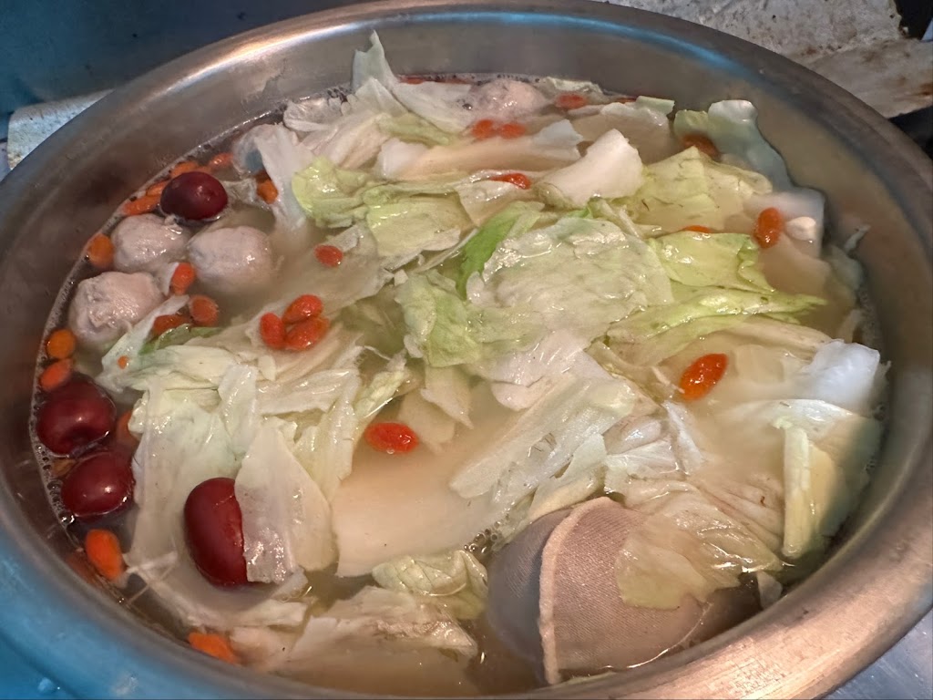 竹南漢王薑母鴨6-8月 暑修中 的照片