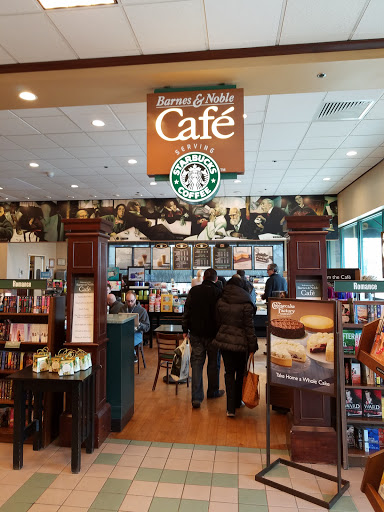 Book Store «Barnes & Noble», reviews and photos, 200 W Rte 70, Marlton, NJ 08053, USA