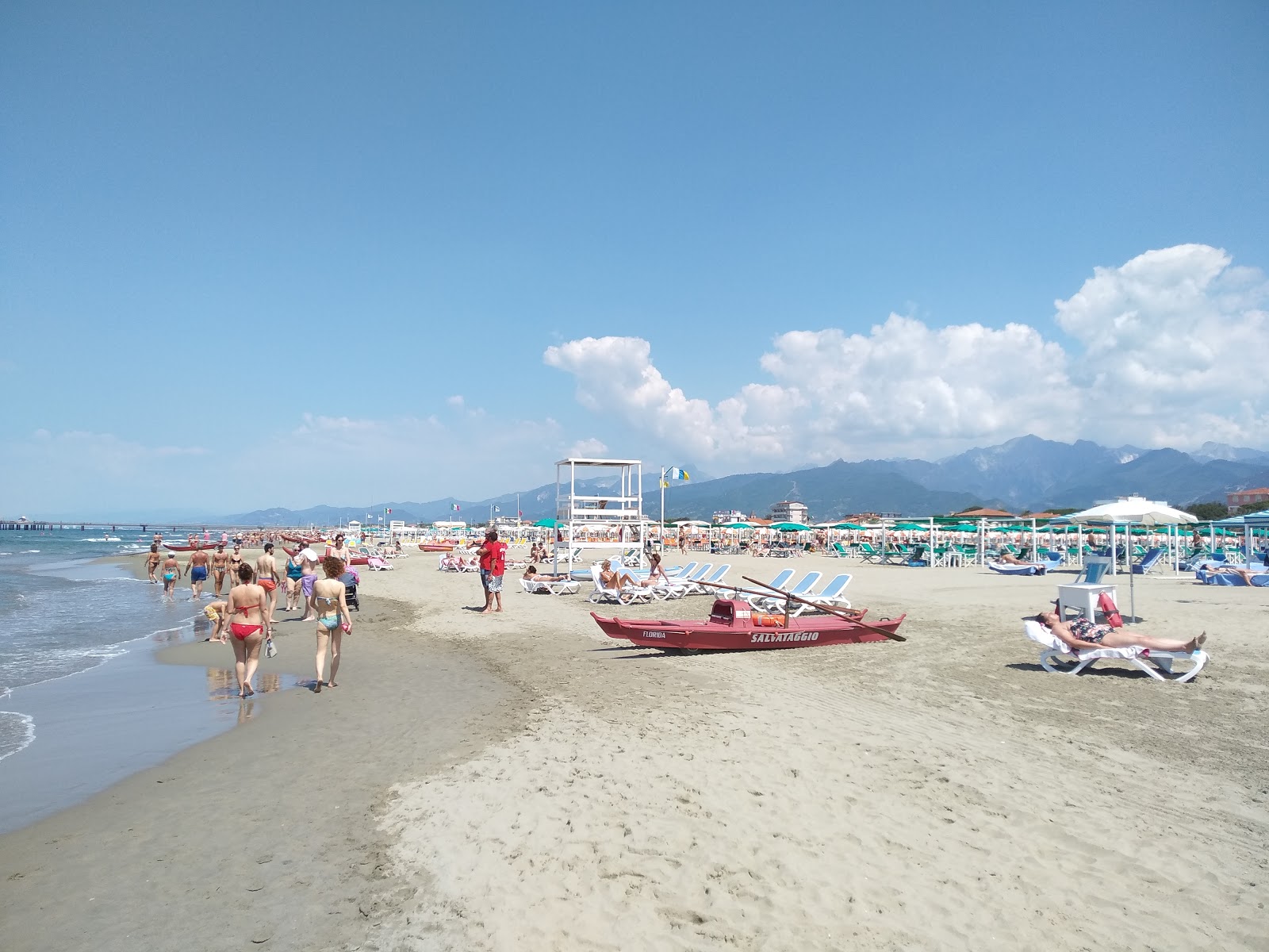 Φωτογραφία του Spiaggia del Tonfano - συνιστάται για οικογένειες που ταξιδεύουν με παιδιά
