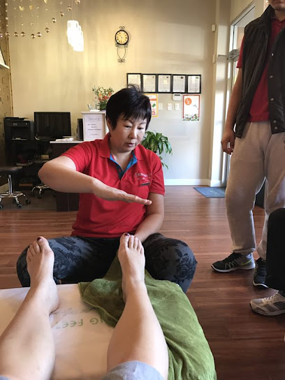 Big Feet足王 (Body Massag/Foot Massage/Reflexology/按摩/마사지/ਮਾਲਸ਼/Mát Xa/マッサージ) Lansdowne Rd, Richmond