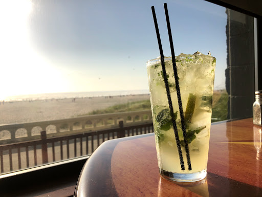 American Restaurant «The Boardwalk Restaurant», reviews and photos, 30 N Prom, Seaside, OR 97138, USA