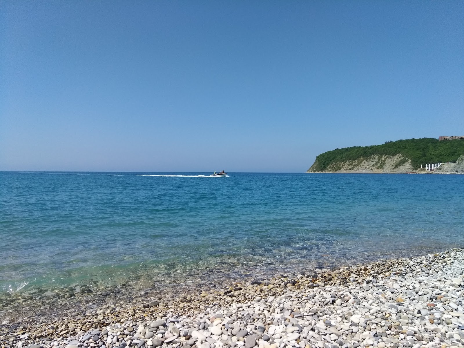 Φωτογραφία του Olginka beach και η εγκατάσταση