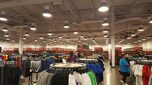 Sporting Goods Store «Nike Clearance Store», reviews and photos, 5000 S Arizona Mills Cir #240, Tempe, AZ 85282, USA