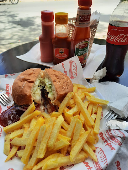 Mr. Burger Fast Food - 57QG+9MC, Mazengo st Fire rd, Dar es Salaam, Tanzania