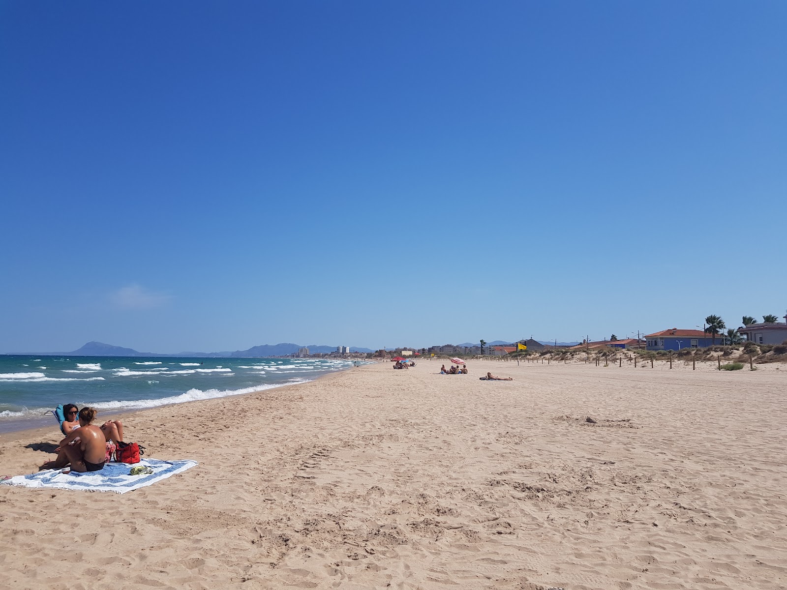 Foto von Playa de Venecia mit beiger sand Oberfläche