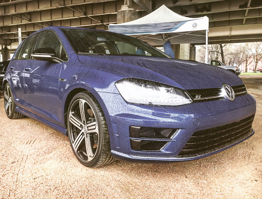 Used Car Dealer «Volkswagen of Clarksville», reviews and photos, 406 E Lewis and Clark Pkwy, Clarksville, IN 47129, USA