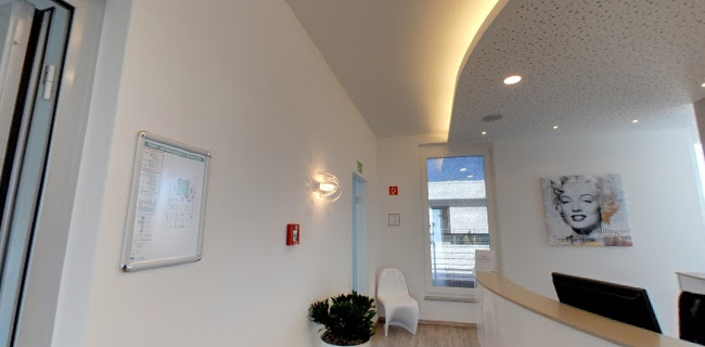 Rezensionen über Clinic im Centrum in Locarno - Arzt