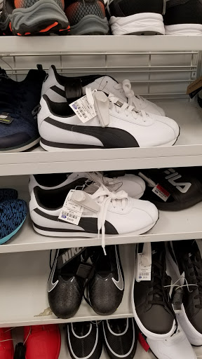 Clothing Store «Ross Dress for Less», reviews and photos, 5705 Liberty Grove Rd, Rowlett, TX 75089, USA