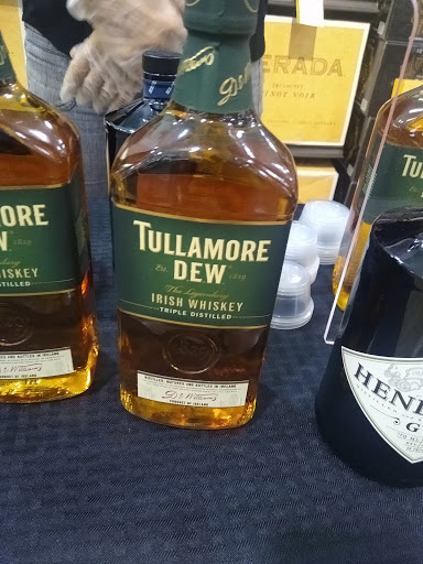 Wine Store «Total Wine & More», reviews and photos, 2550 NW Federal Hwy, Stuart, FL 34994, USA