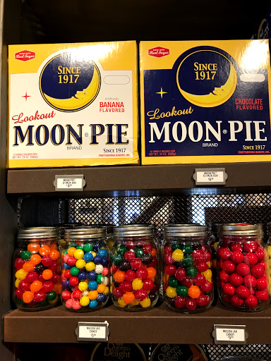 American Restaurant «Cracker Barrel Old Country Store», reviews and photos, 1740 Scenic Hwy N, Snellville, GA 30078, USA