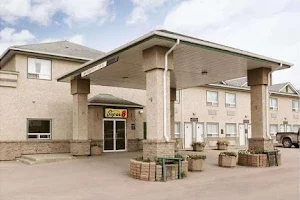 Super 8 by Wyndham Drayton Valley image