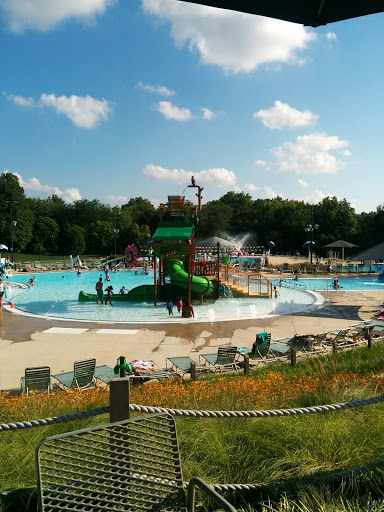 Swim Club «Crystal Lake Park Family Aquatic Center», reviews and photos, 1401 N Broadway Ave, Urbana, IL 61801, USA