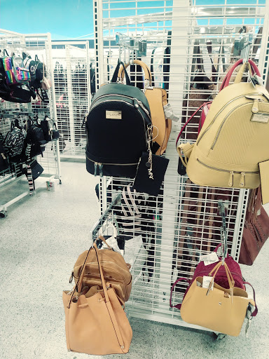 Clothing Store «Ross Dress for Less», reviews and photos, 2565 E Imperial Hwy, Brea, CA 92821, USA