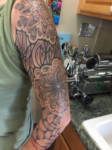 Tattoo Shop «Grasshopper Tattoo Studio», reviews and photos, 8805 IN-64, Georgetown, IN 47122, USA