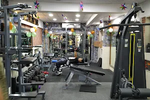 POWER POINT GYM VILE PARLE image
