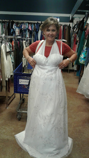 Thrift Store «Goodwill Industries Of Fort Worth- Mansfield», reviews and photos, 960 N Walnut Creek Dr, Mansfield, TX 76063, USA