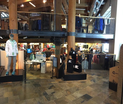 Sportswear Store «Columbia Sportswear», reviews and photos, 911 SW Broadway, Portland, OR 97205, USA