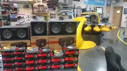 Car Stereo Store «Roberts Auto Electronics & Window Tint», reviews and photos, 11704 Shelbyville Rd, Louisville, KY 40243, USA