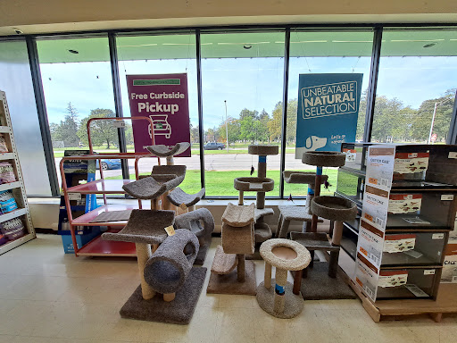 Pet Supply Store «Pet Supplies Plus», reviews and photos, 29402 Woodward Ave, Royal Oak, MI 48073, USA
