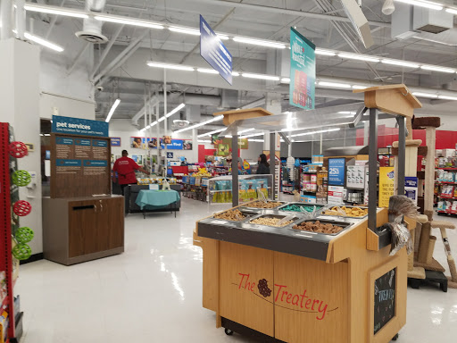 Pet Supply Store «Petco Animal Supplies», reviews and photos, 24413 Crenshaw Blvd #8, Torrance, CA 90505, USA