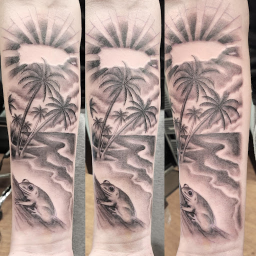 Explore hawaiian tattoo ideas, creative tattoo ideas in Watertown, available at 623 Tattoo