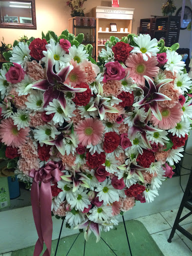 Florist «flower hut», reviews and photos, 1611 Columbia Ave, Indianapolis, IN 46202, USA