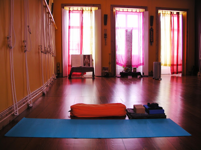 Avaliações doAçores YOGA - Prana Vinyasa em Ponta Delgada - Aulas de Yoga