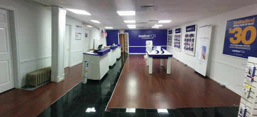 Cell Phone Store «MetroPCS Authorized Dealer», reviews and photos, 1 Union St, Weymouth, MA 02190, USA